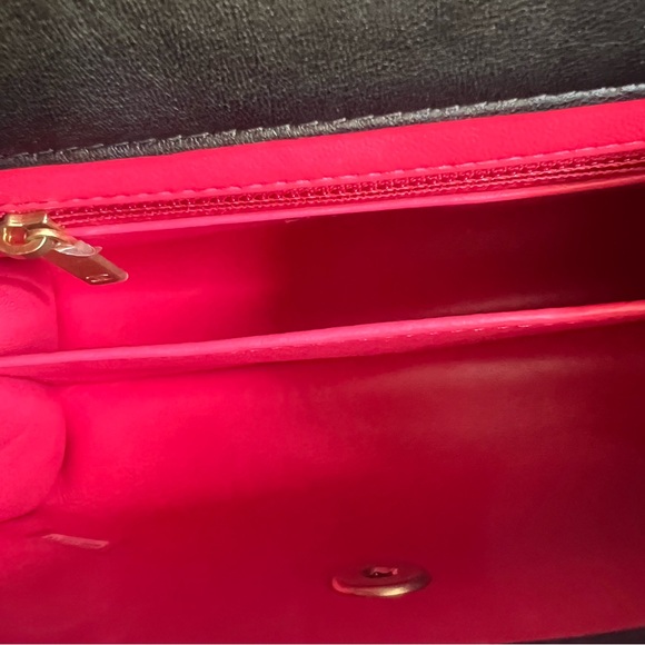 Chanel Crumpled Black Lambskin Quilted CC Links Top Handle Flap SMALL size - Picture 12 of 17